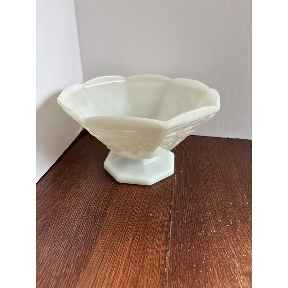 Vintage Anchor Hocking‎ Decorative Bowl Milk Glass Pedestal Embossed Fruit